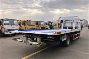 和龙汽车救援补胎